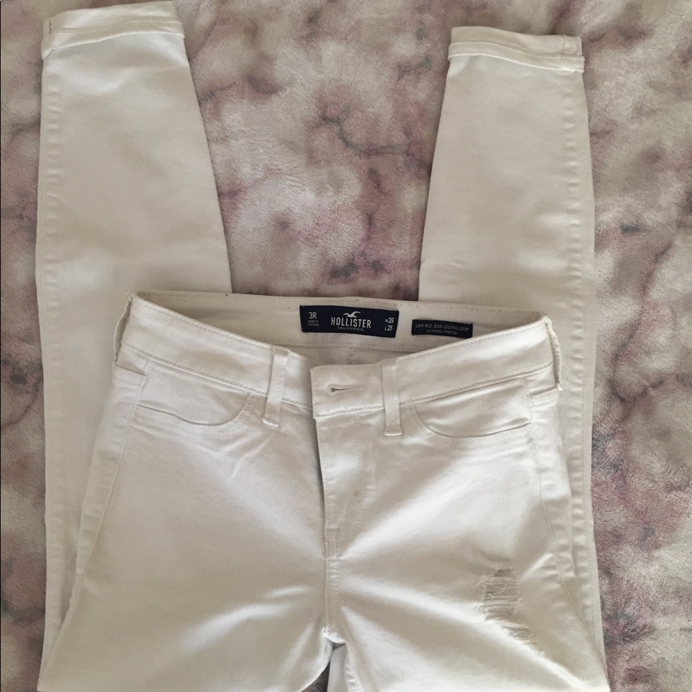 White Hollister pants